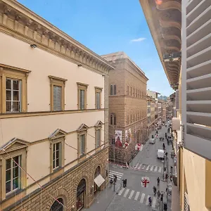 Hotel Tornabuoni Living - Luxury Collection ****